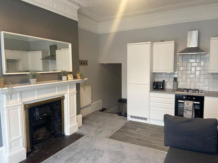 Central Southsea Boutique 2 Bedroom Flat بورتسماوث المظهر الخارجي الصورة